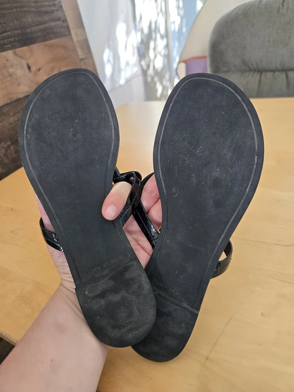 TORY BURCH MILLER SANDAL FLIP FLOP PATENT LEATHER BLACK SIZE 9